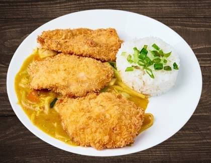 Kurczak chrupiący w sosie warzywnym/pikantny/curry