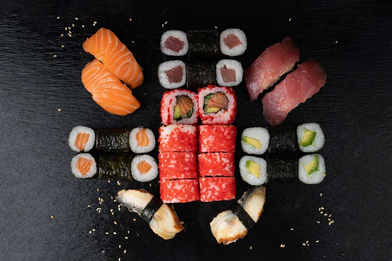 N17. Sushi set 32 pcs