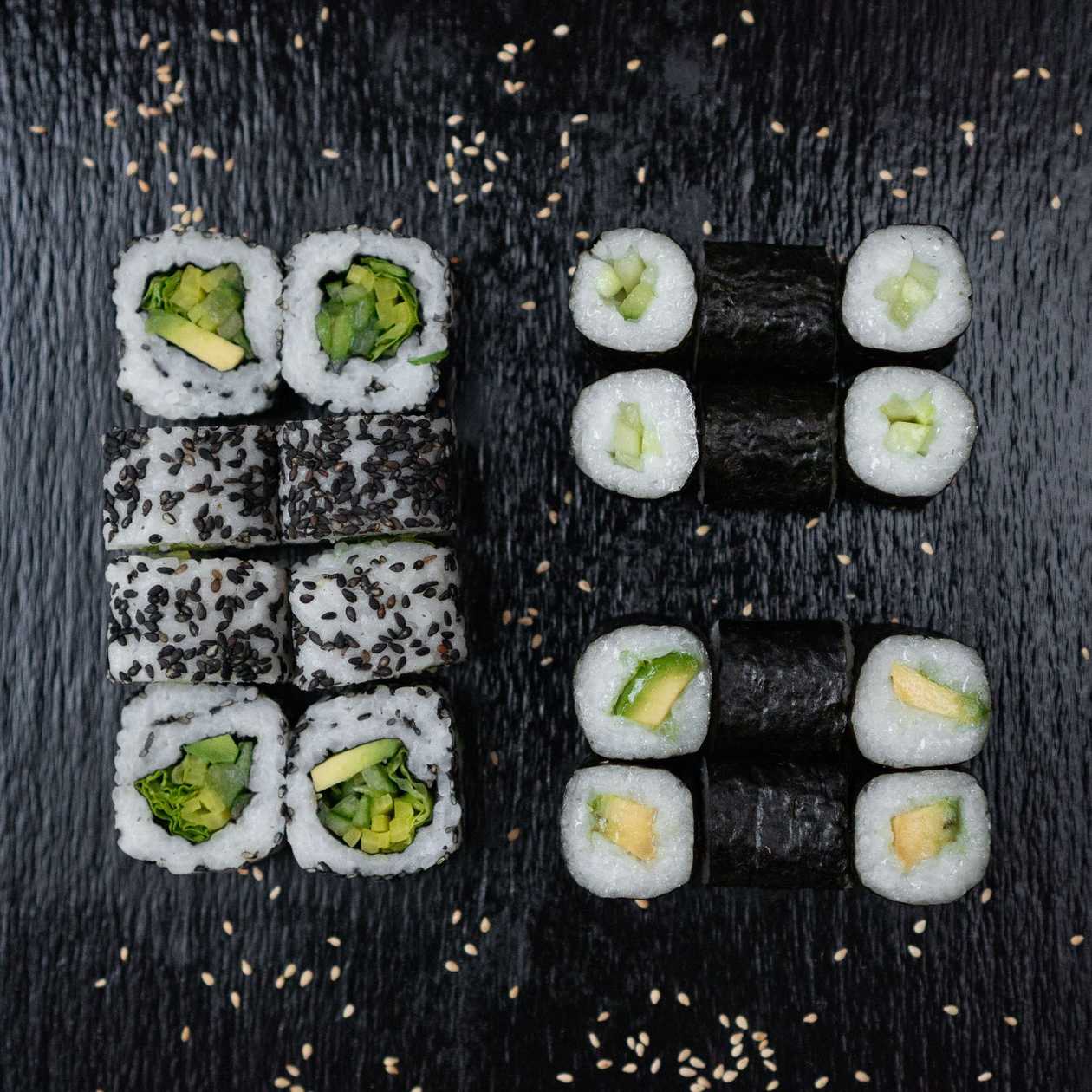 N26. Vegetarian Sushi Set (20 pcs)
