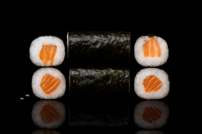 Salmon Hosomaki