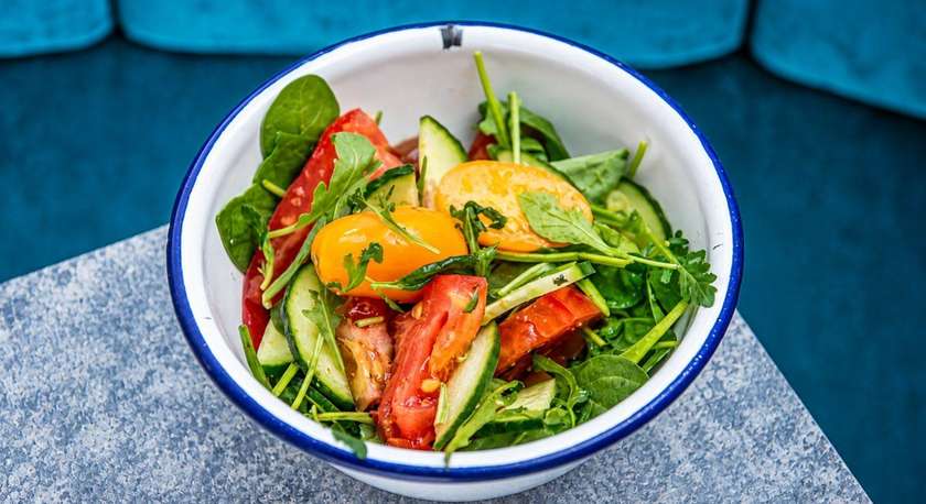 FRESH SALAD WITH SOY-GRAPEFRUIT VINAIGRETTE🌱