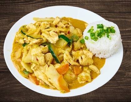 Kurczak curry w mleku kokosowym