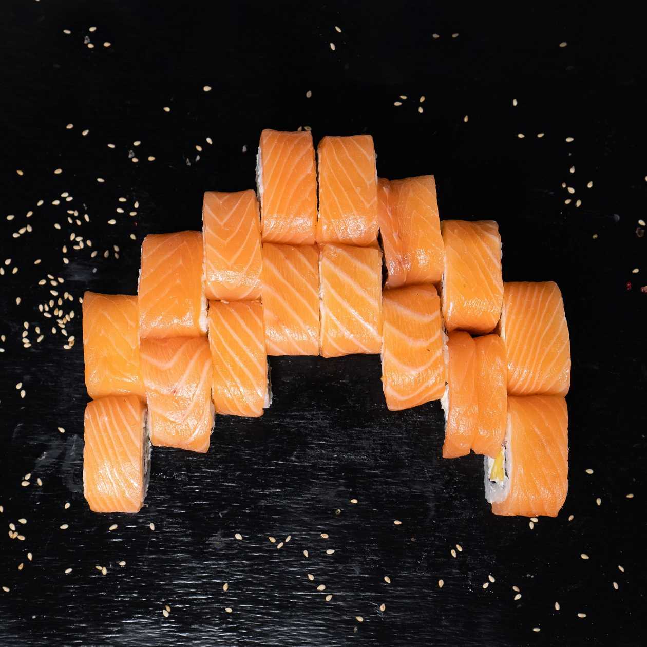 N10. Sushi set 16 pcs