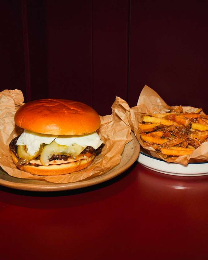 EGG & ANGUS BURGER