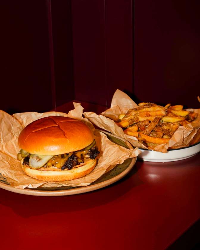 CLASSIC SMASHED BURGER