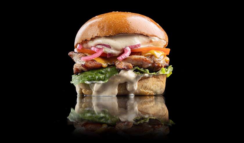CHICKEN BURGER