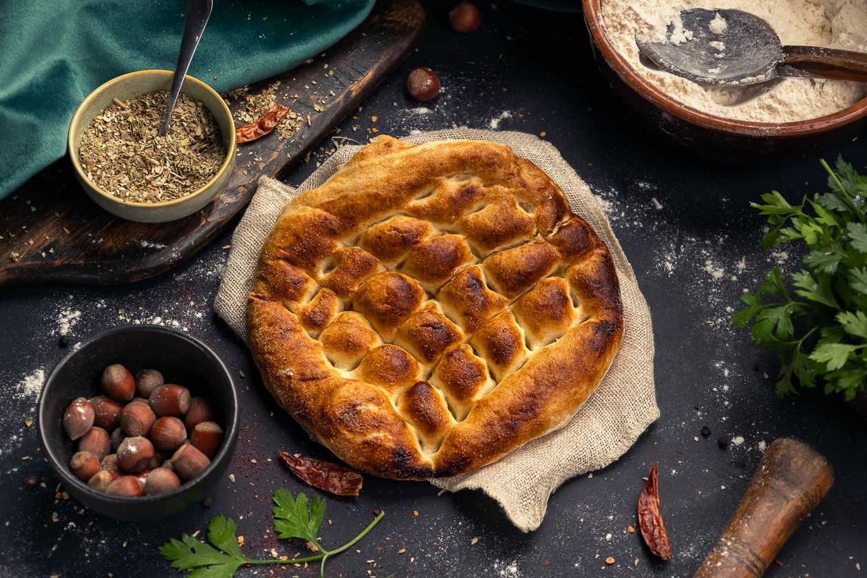 Tirnakli pide