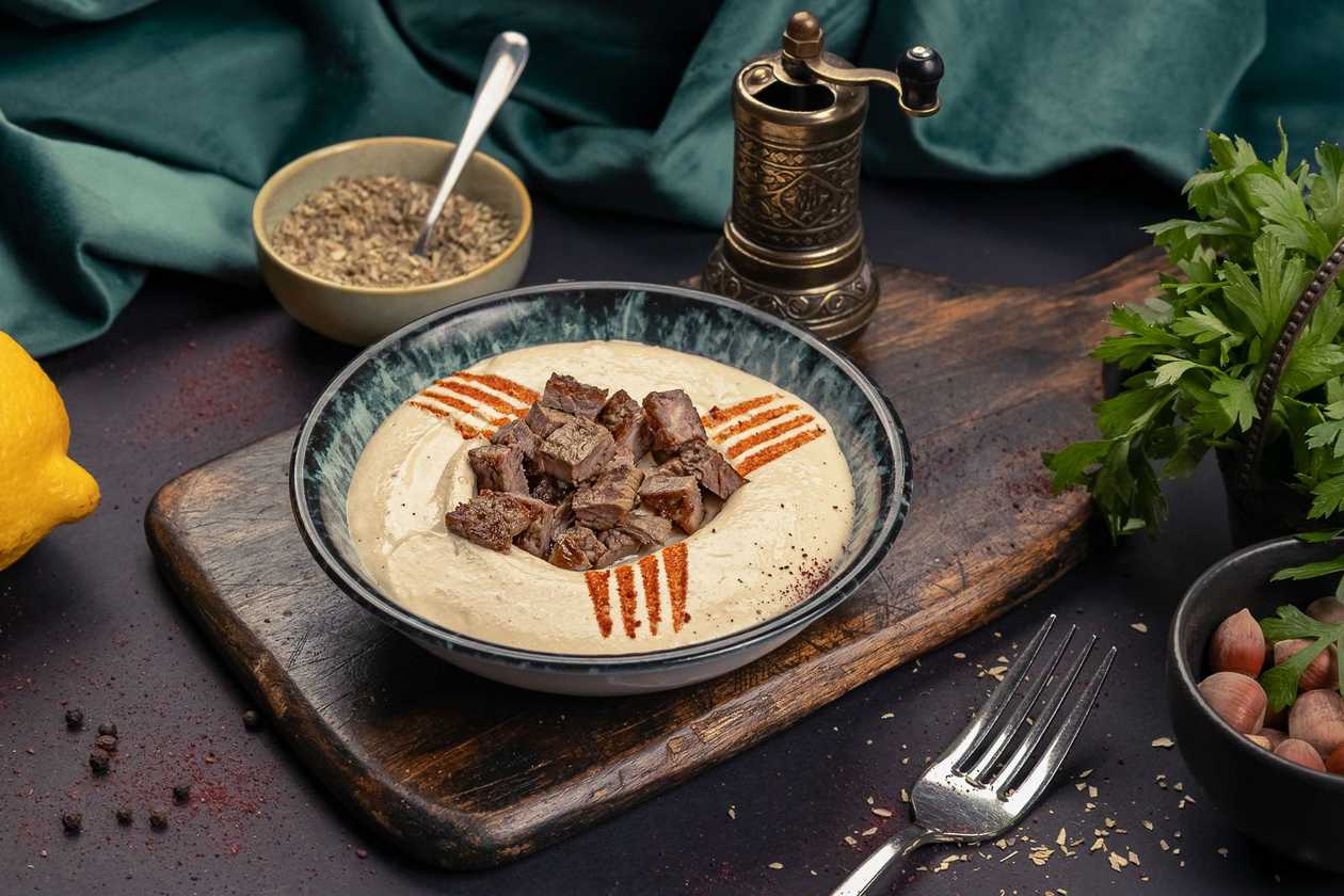 Beef hummus