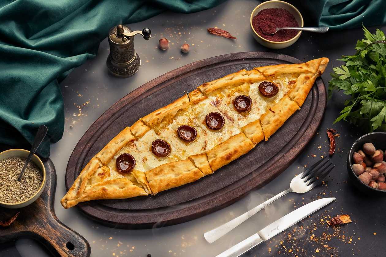 Sugiuk pide