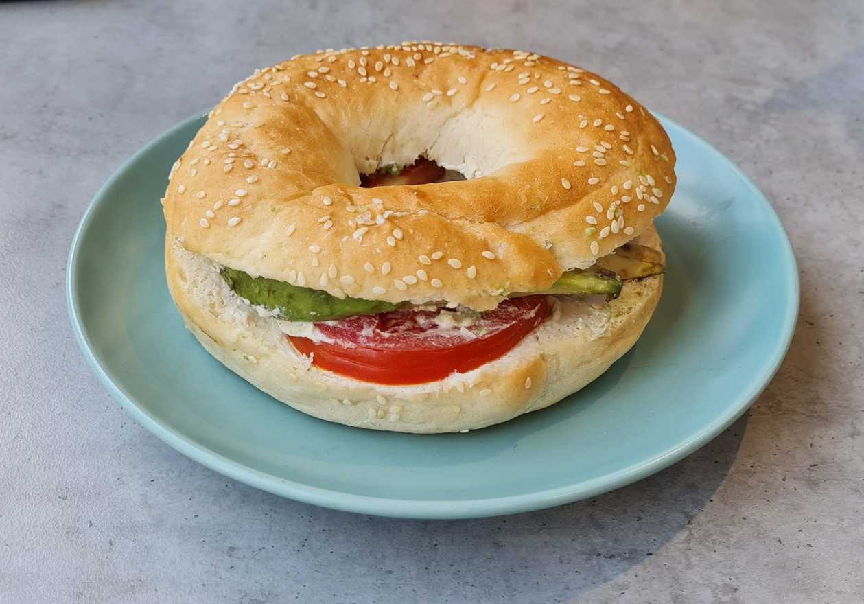 Bagel with cashew cream cheese