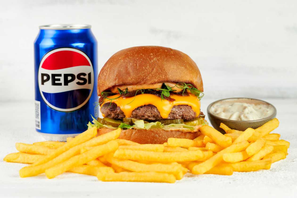 Cheesy Deal (FREE Pepsi)