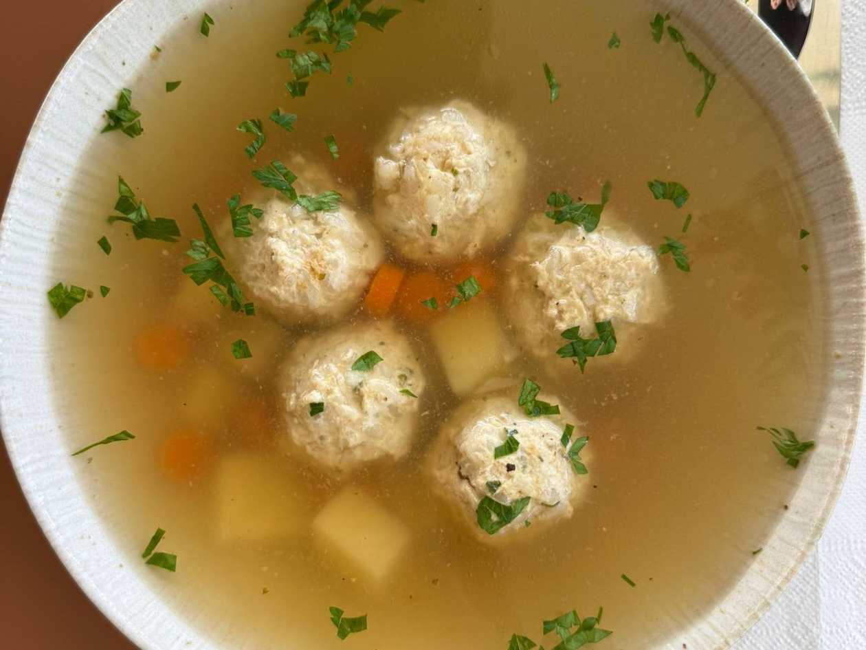 Sopa de almôndegas