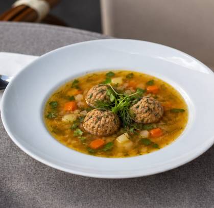Ciorbă de perișoare vegane