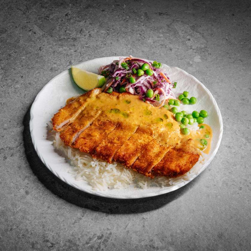 Chicken schnitzel in cream-pepper sauce