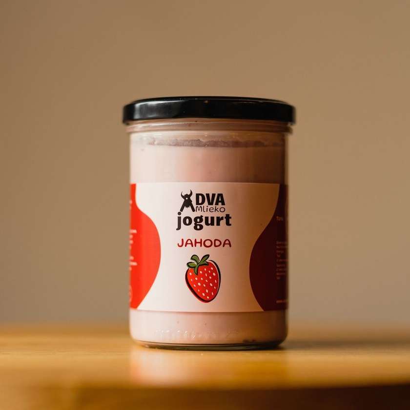 A2 strawberry yogurt 390g