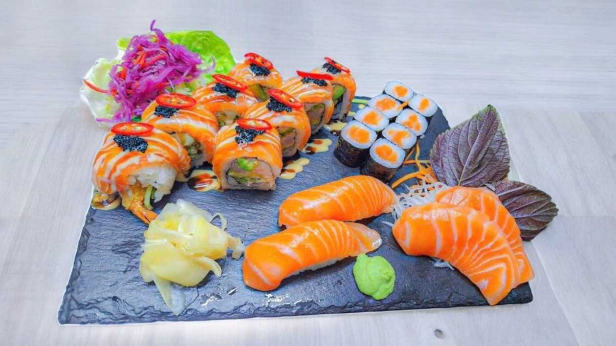 72. Salmon Love Set