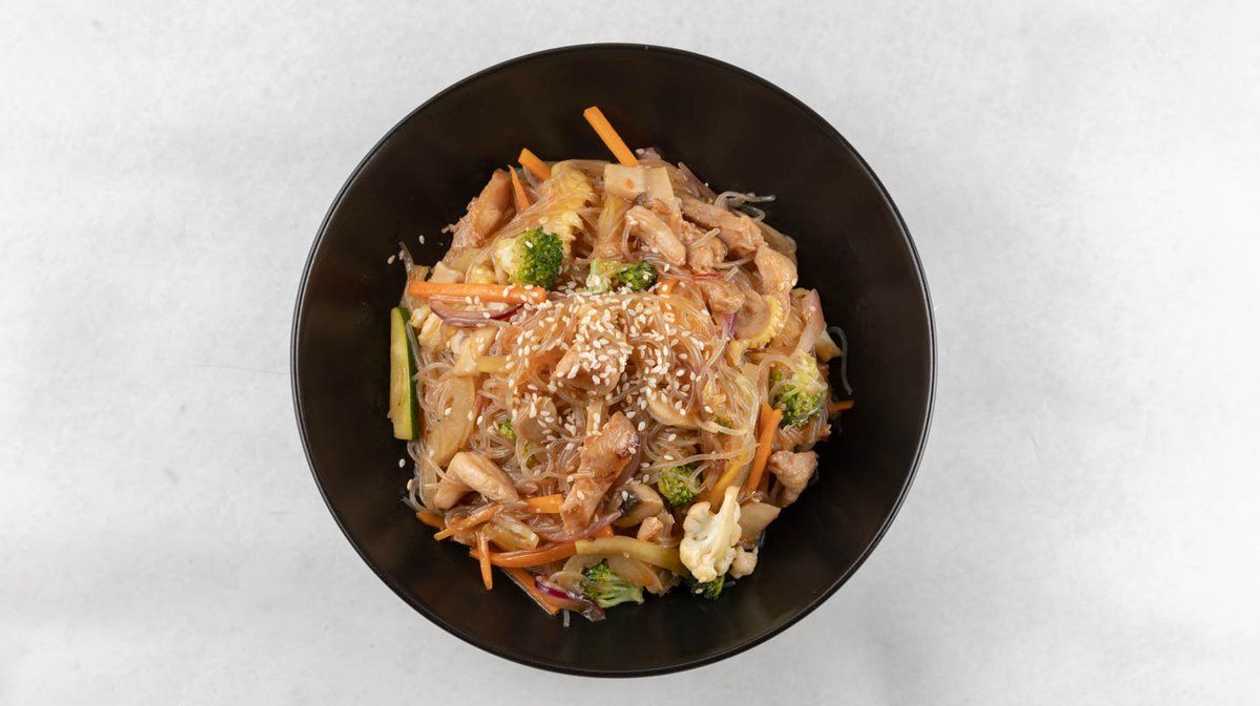 A30. Skleněné Nudle Japchae