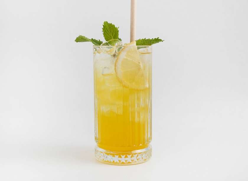 Mango lemonade