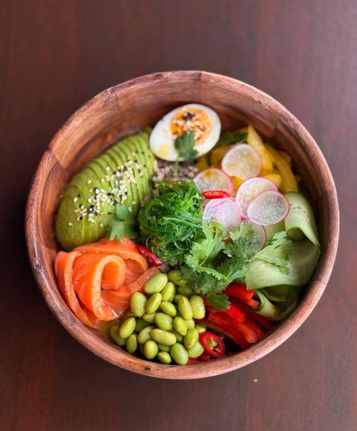 Poke Bowl με Σολομό