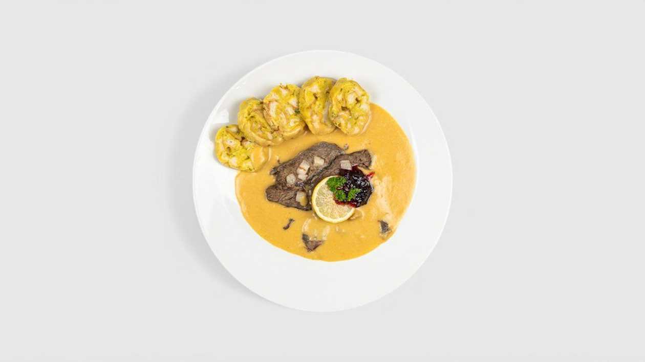 Beef Tenderloin in Cream Sauce