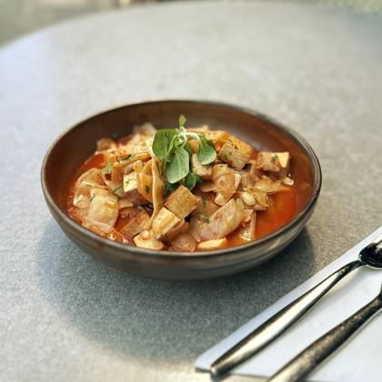 Fasole pastai cu tofu afumat - produs de post