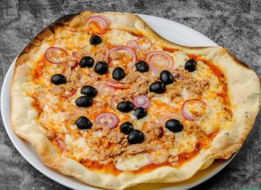 Tuna Pizza
