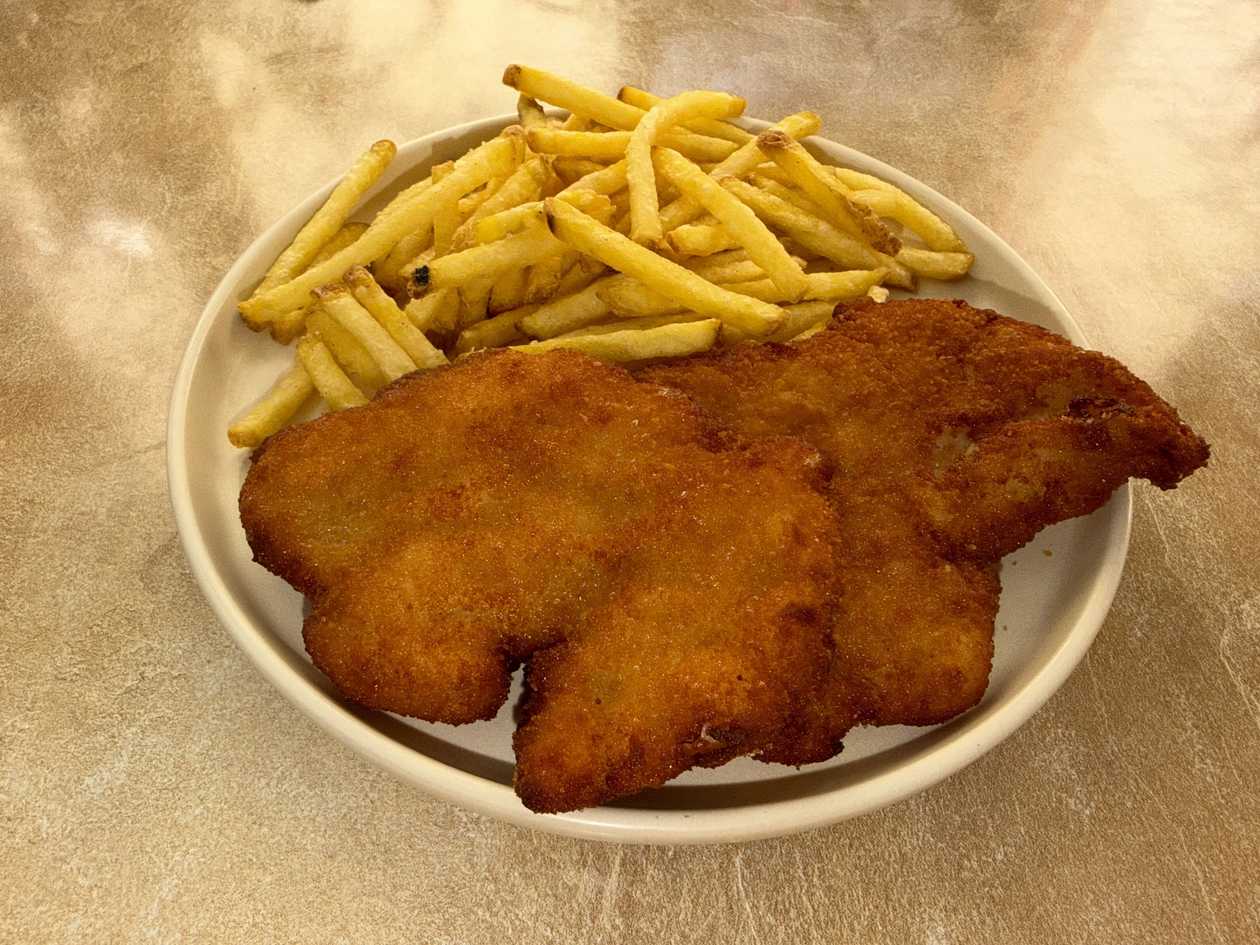 Crispy Chicken Schnitzel & Skinny fries