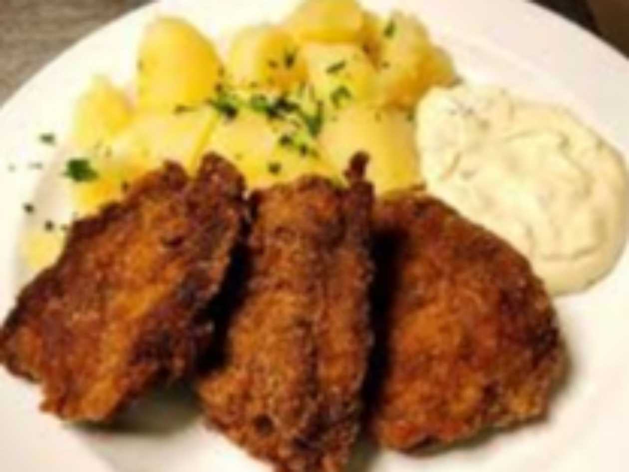 Vepřová játra na roštu, vařené brambory