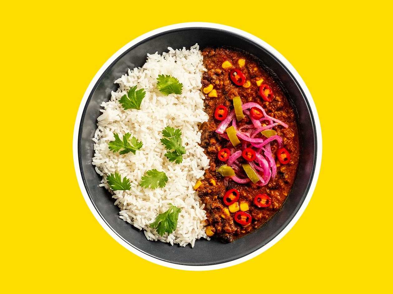 Chili con carne with rice