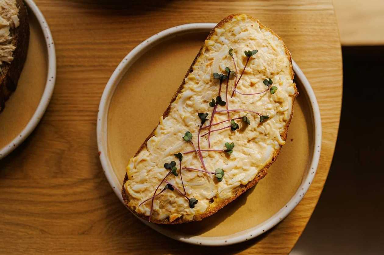 Open-faced sandwich with egg salad