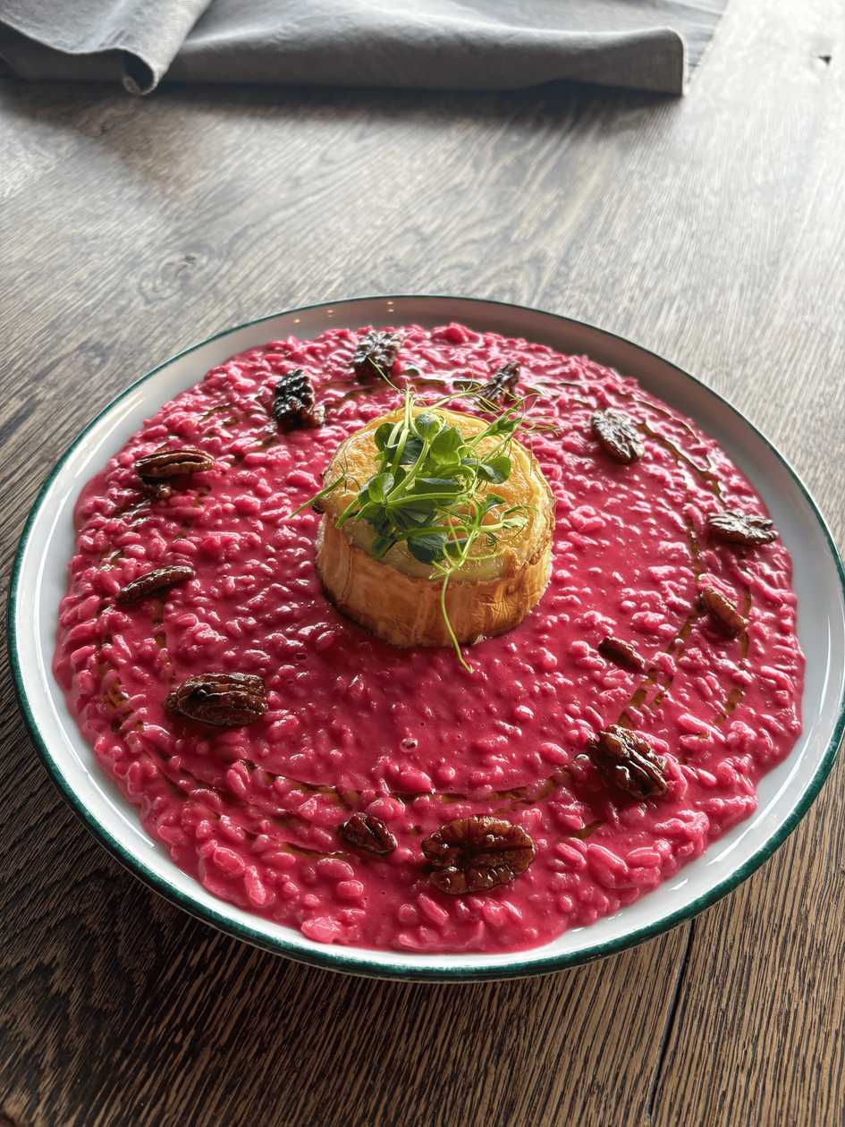 Beetroot risotto with grilled goat cheese