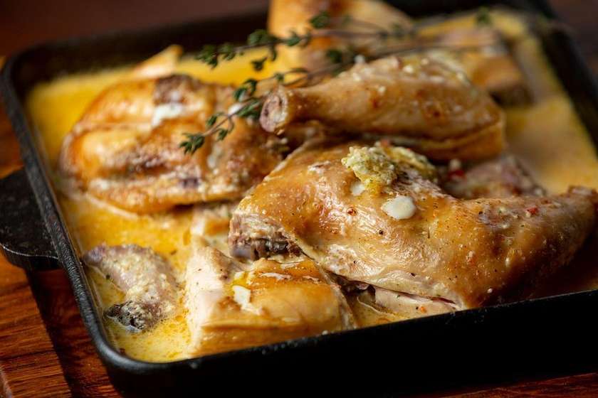 Shkmeruli chicken