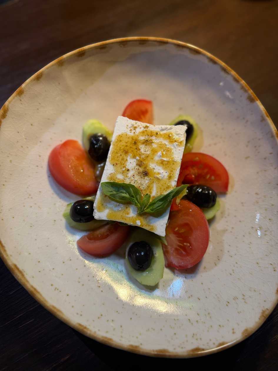 Greco-Georgian salad