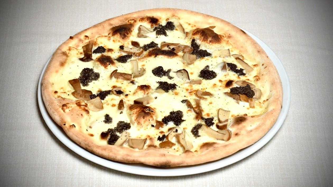 PIZZA TARTUFATA CON PORCINI