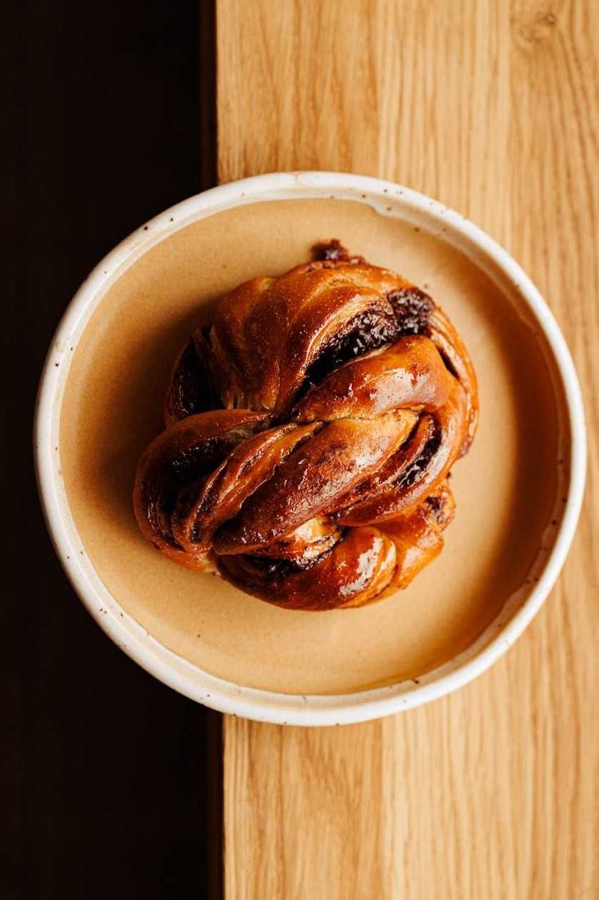 Cinnamon knot