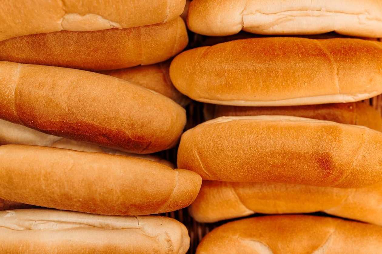 Bread roll (75g)