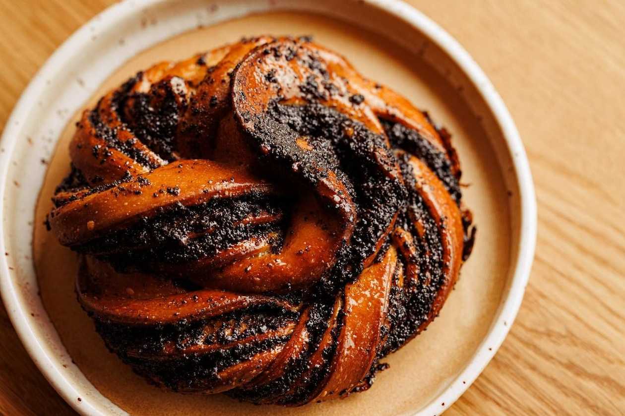 Vegan poppy seed knot 150g