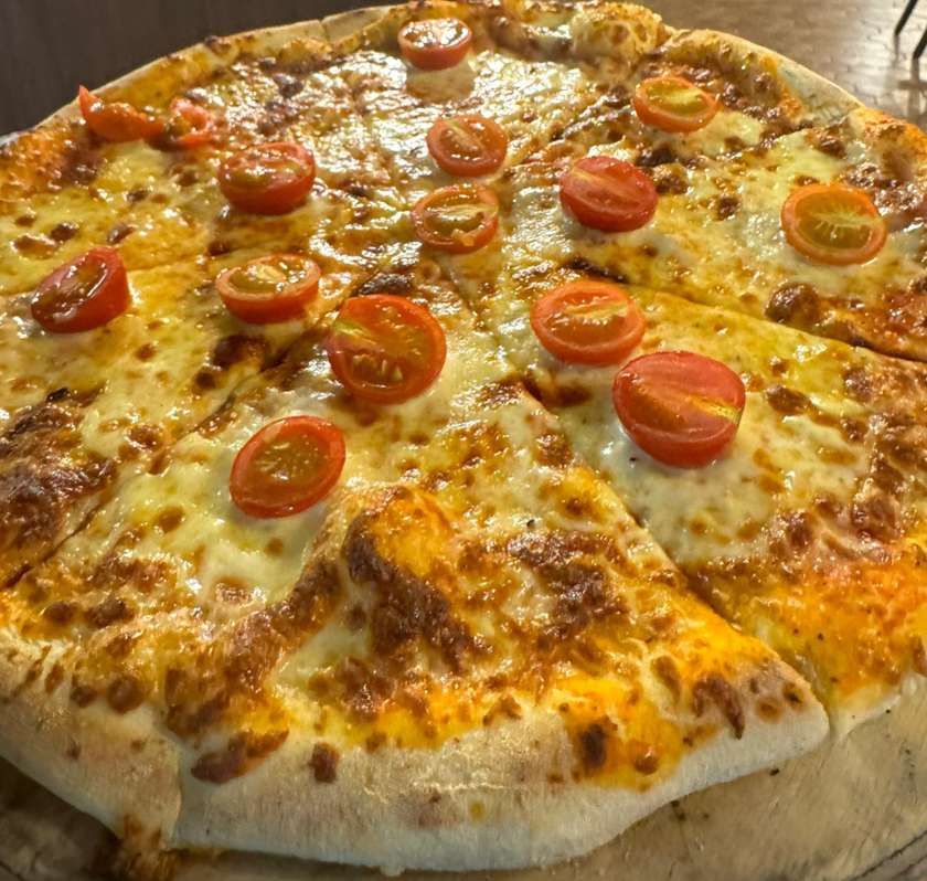 PIZZA MARGHERITA 40cm