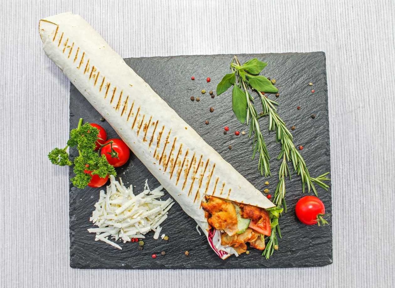 Mega dürüm with cheese